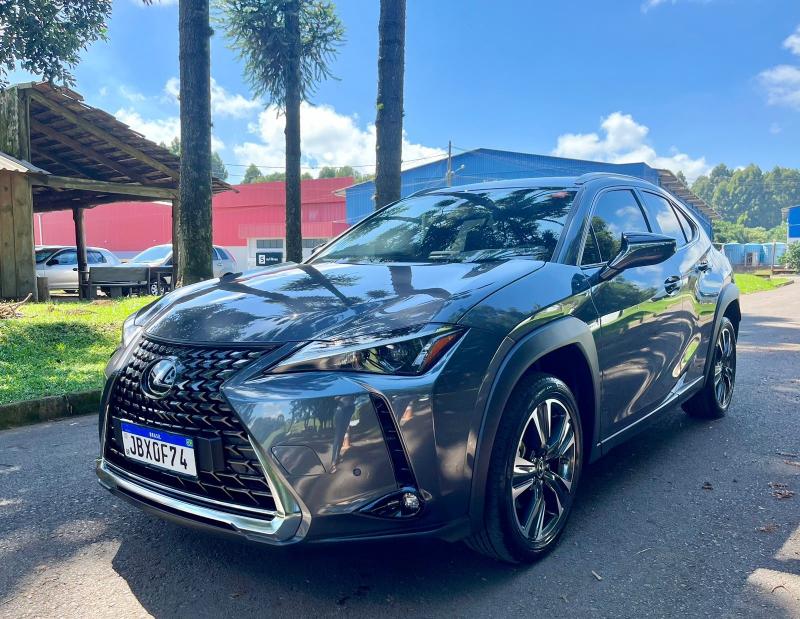 LEXUS UX 250H DYNAMIC HIBRIDO ANO 2023 COMPLETO, AUTOMATICO, TOP DE LINHA, 4 MIL KM 