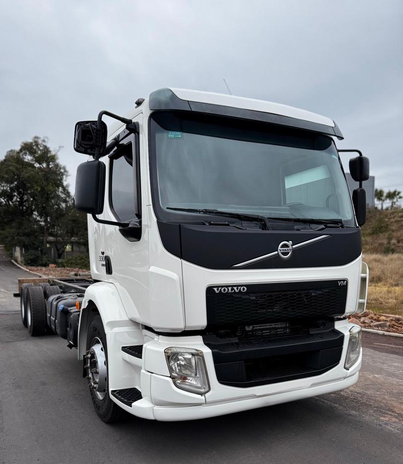VOLVO/VM 330 CABINE LEITO ANO 2019 TRUCK, AUTOMATICO, COMPLETO, NO CHASSI