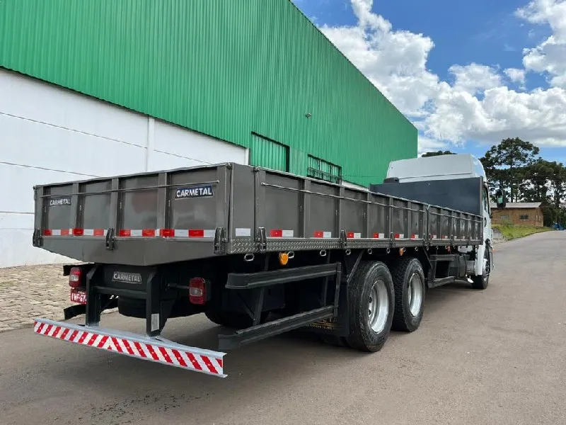 Imagem ilustrativa de Carroceria de ferro para caminhão truck usada